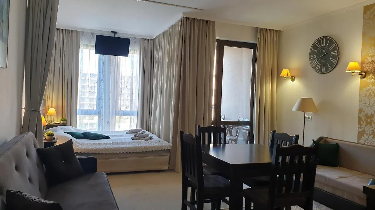 Royal Beach Private Apartments Slantschew brjag