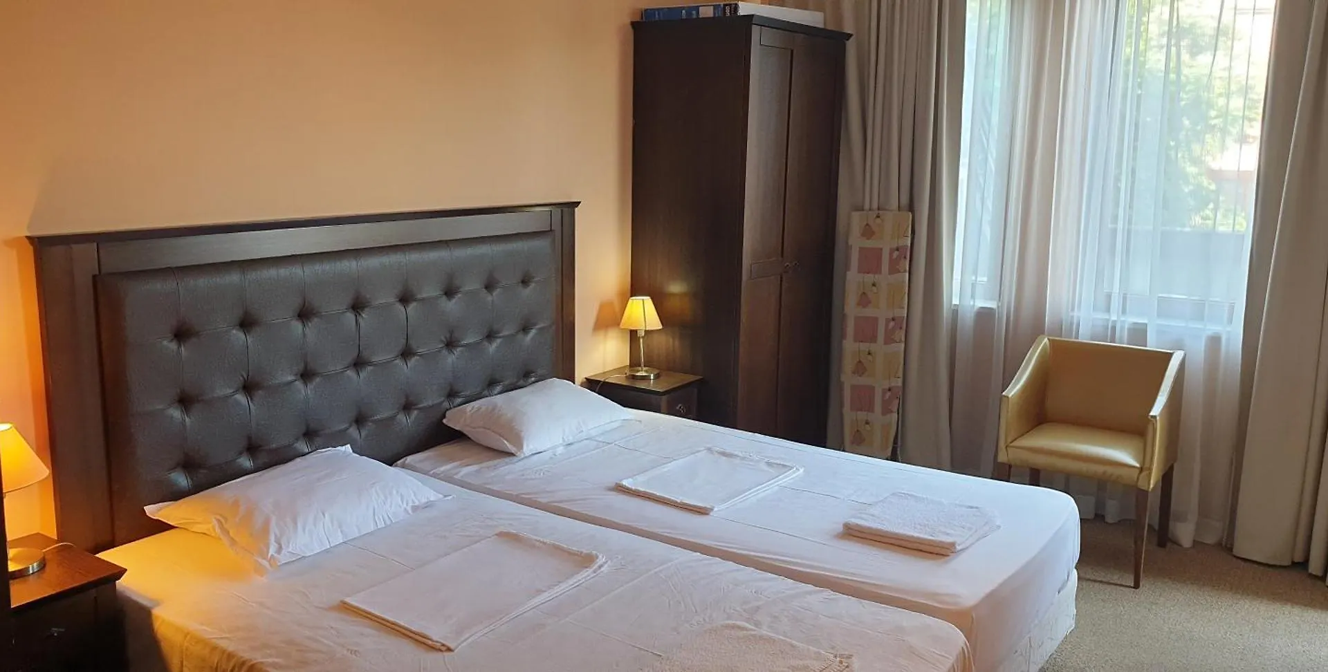 Royal Beach Private Apartments Slantschew brjag