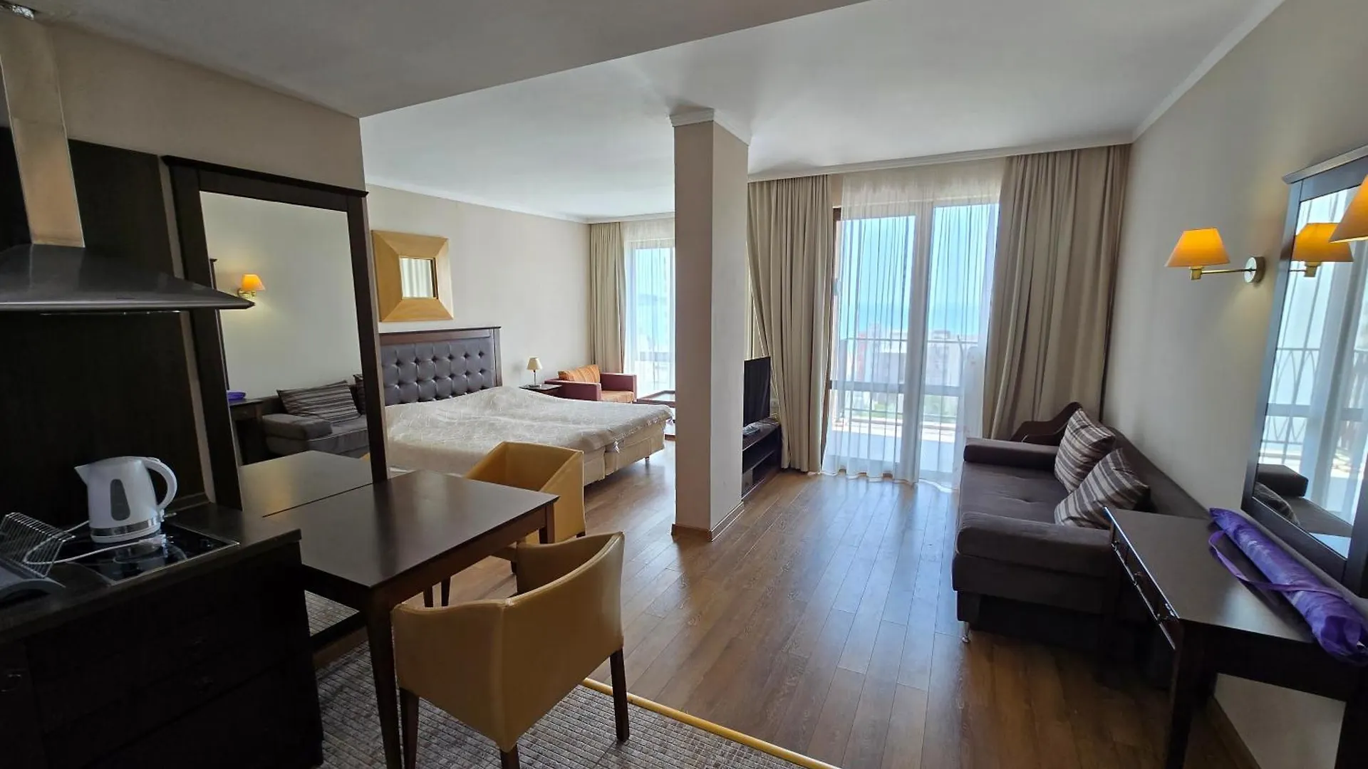Royal Beach Private Apartments Slantschew brjag